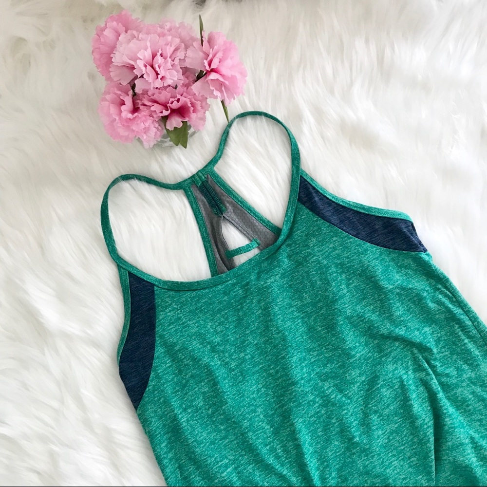 SALE🌸Patagonia caged back athletic tank